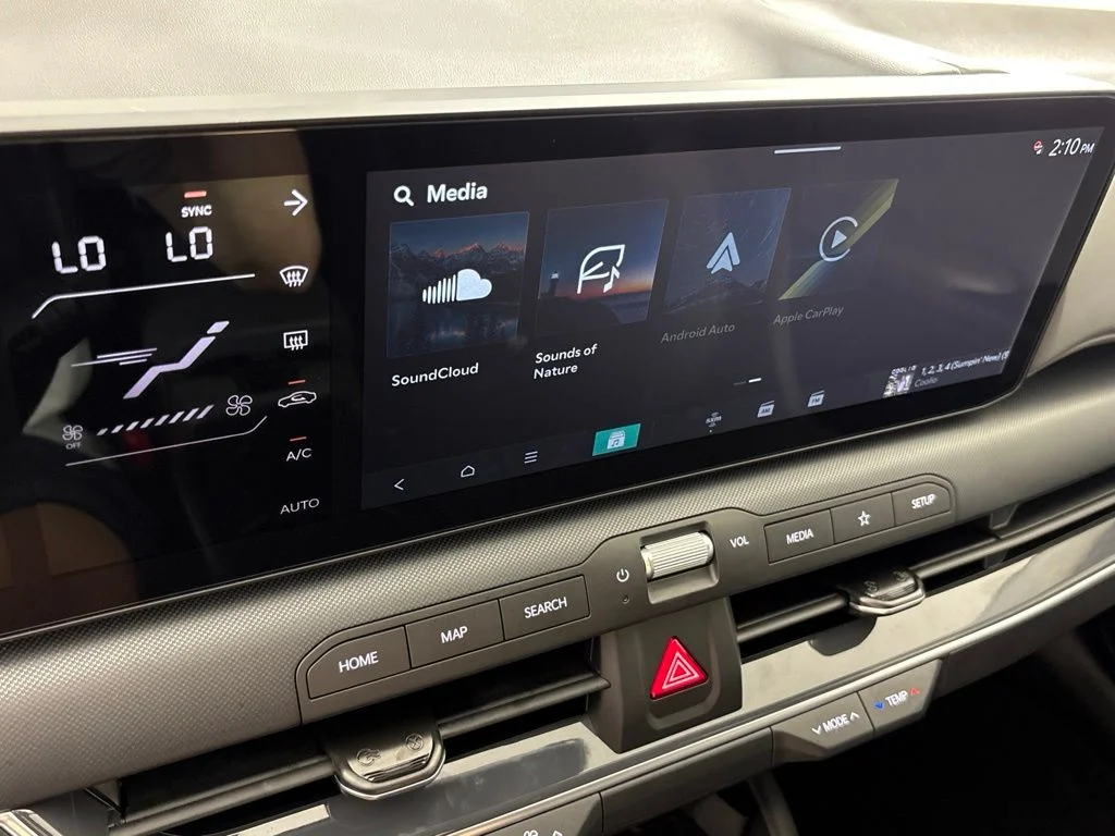 New 2026 Snow White Pearl Kia EX image 35