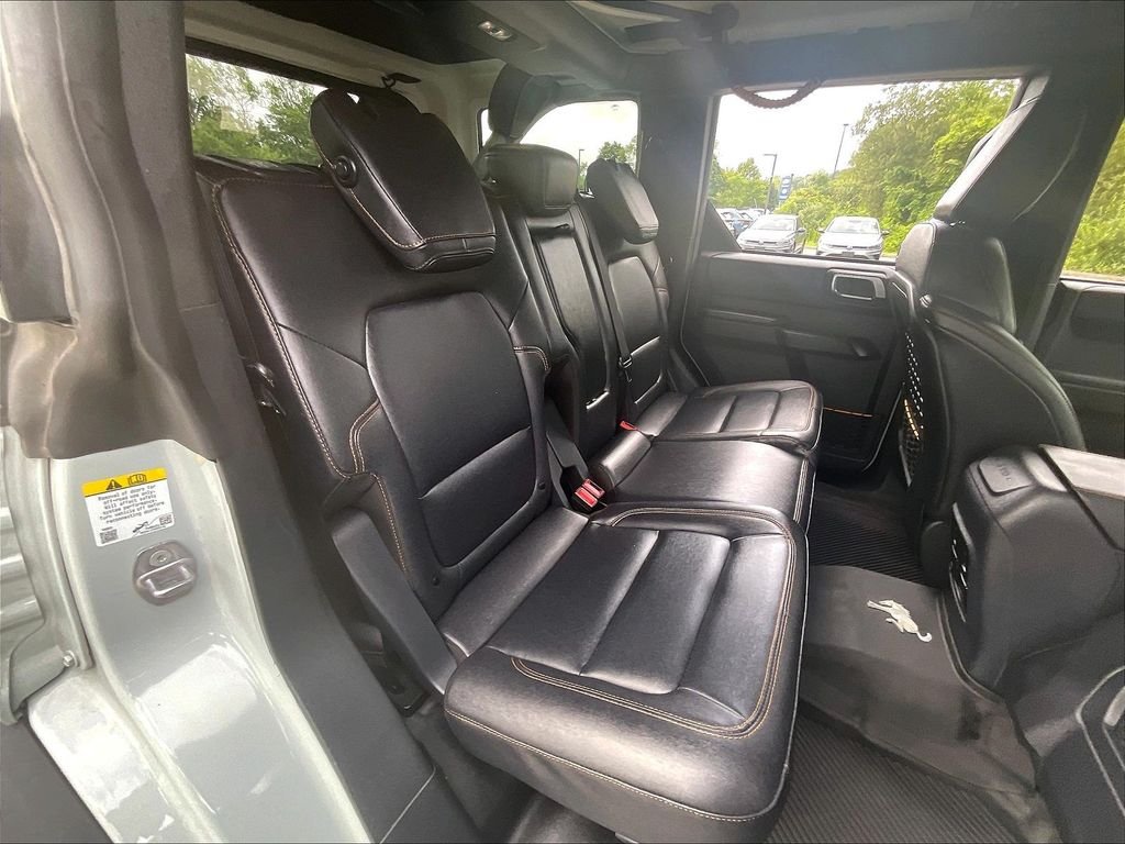 Used 2024 Green Ford Badlands image 16