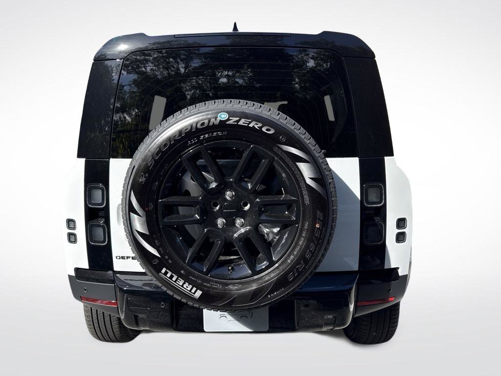 New 2026 White Land Rover S image 6