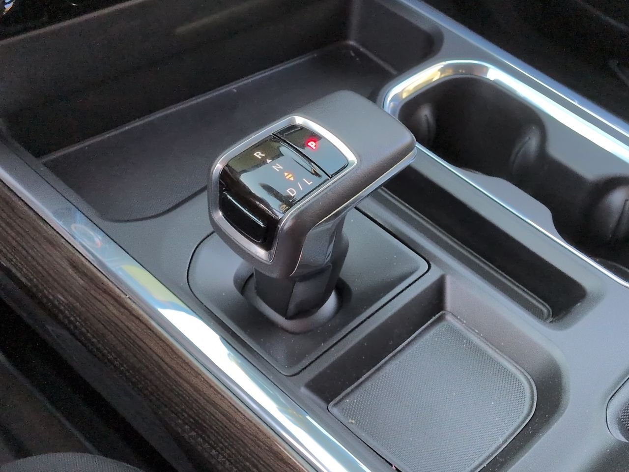 2022 Chevrolet Silverado 1500 RST - Photo 16