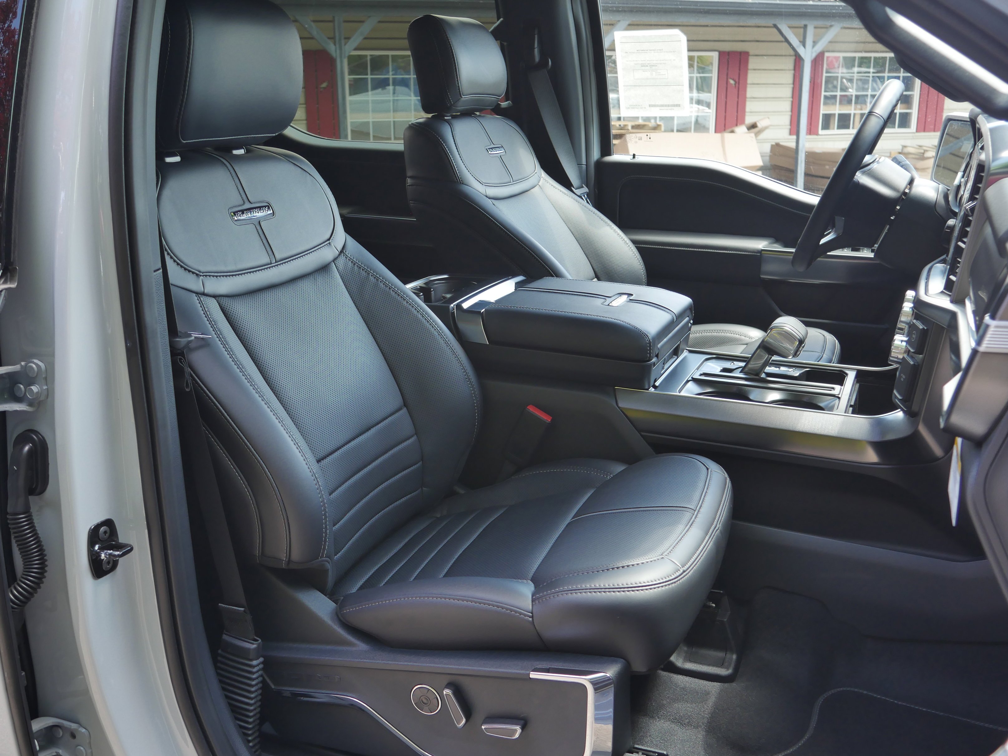 2026 Ford F-150 Platinum - Photo 33