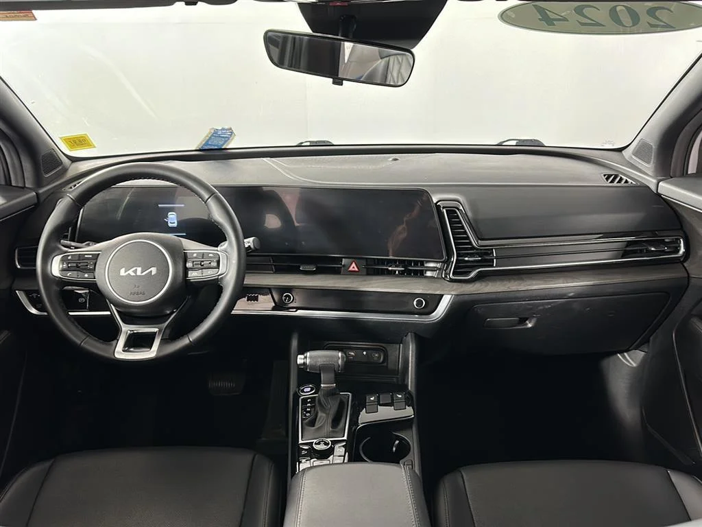 Used 2024 Wolf Gray Kia X-Line image 21