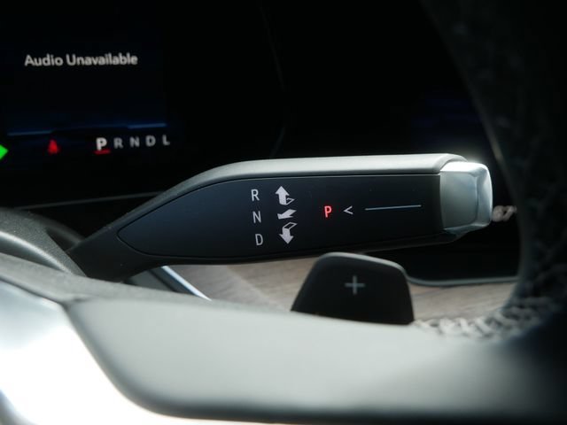 2026 Chevrolet Suburban High Country - Photo 17