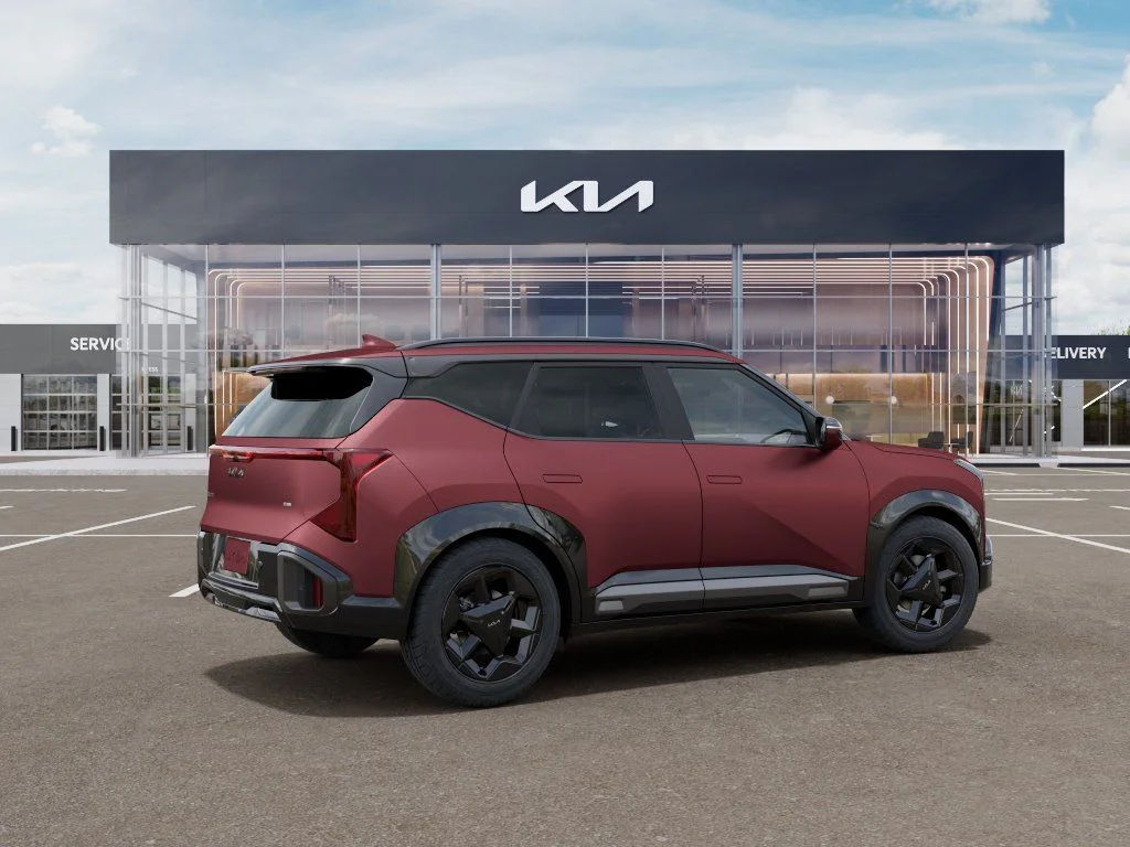 New 2027 Red Kia X-Line S image 6