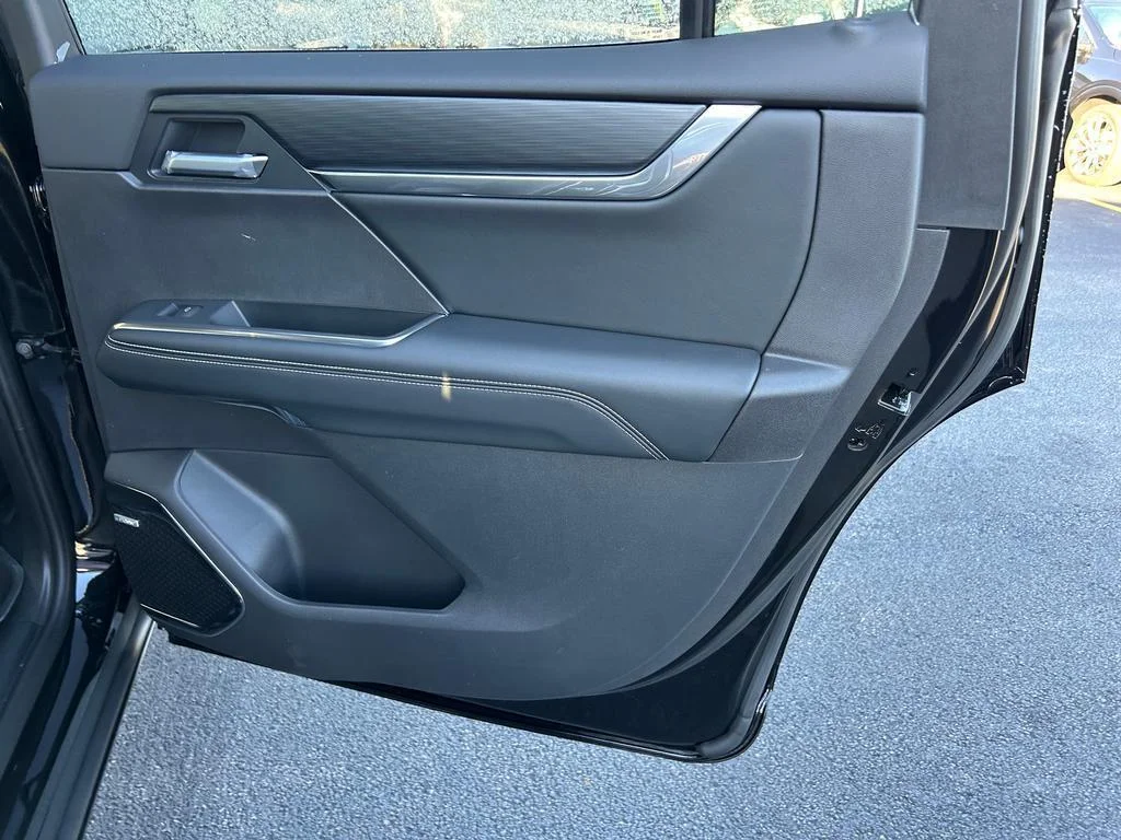 New 2026 Ebony Twilight Metallic GMC Elevation image 15