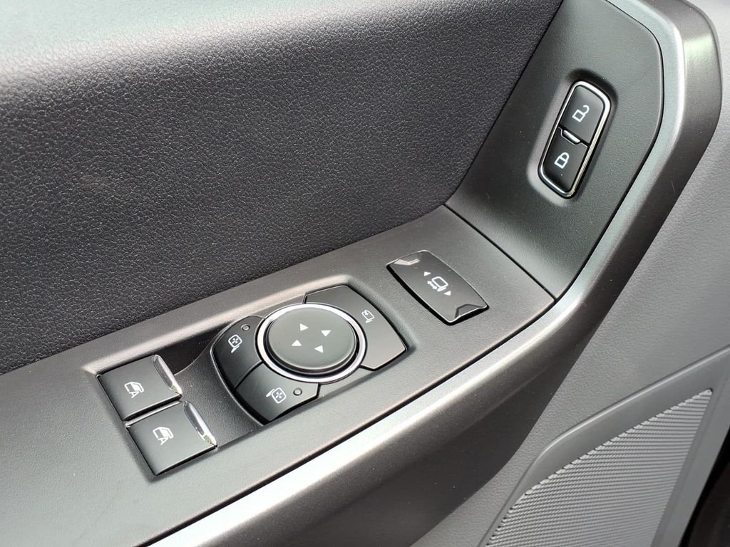 New 2026 Carbonized Gray Metallic Ford F-250® XLT image 17