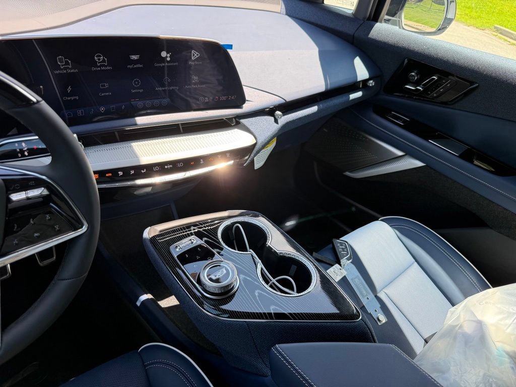 2026 Cadillac OPTIQ Premium Sport - Photo 27