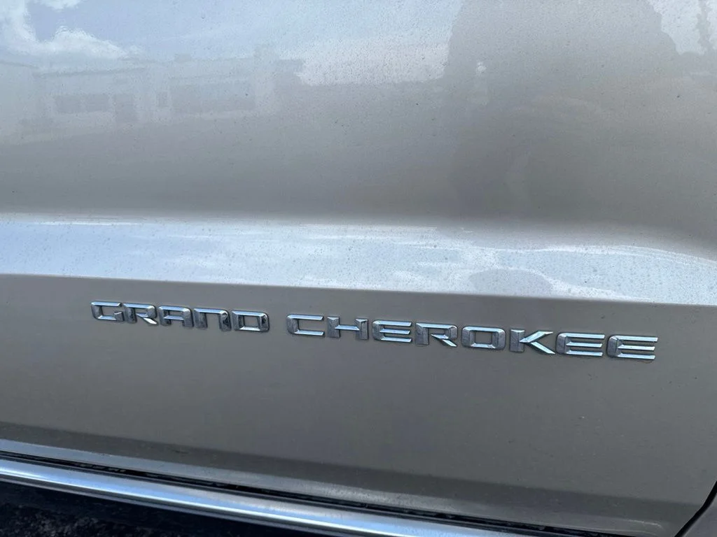 Used 2014 Beige Jeep Summit image 40