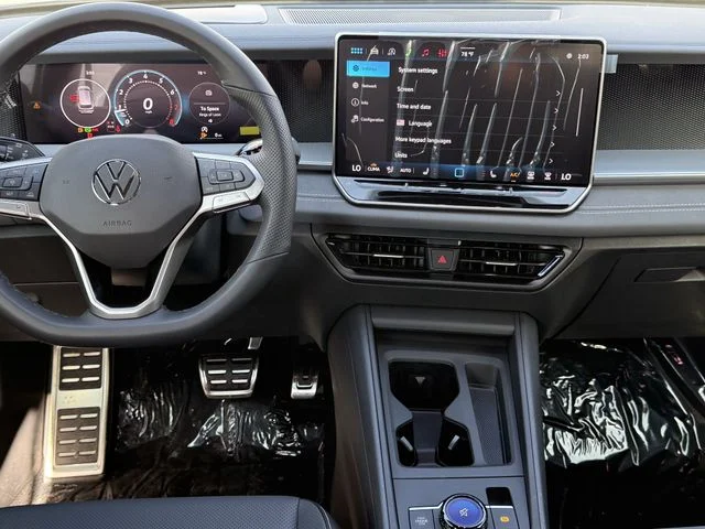 New 2026 White Volkswagen 2.0T SE R-Line Black image 8