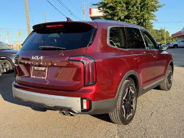 Certified Used 2023 Red Kia EX image 5