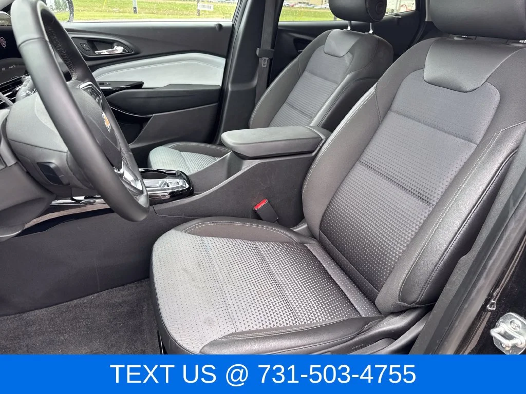 Used 2025 Black Chevrolet LT image 9