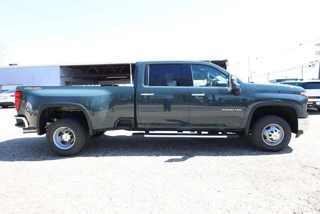 Used 2026 Cypress Gray Chevrolet 4WD Crew Cab 172