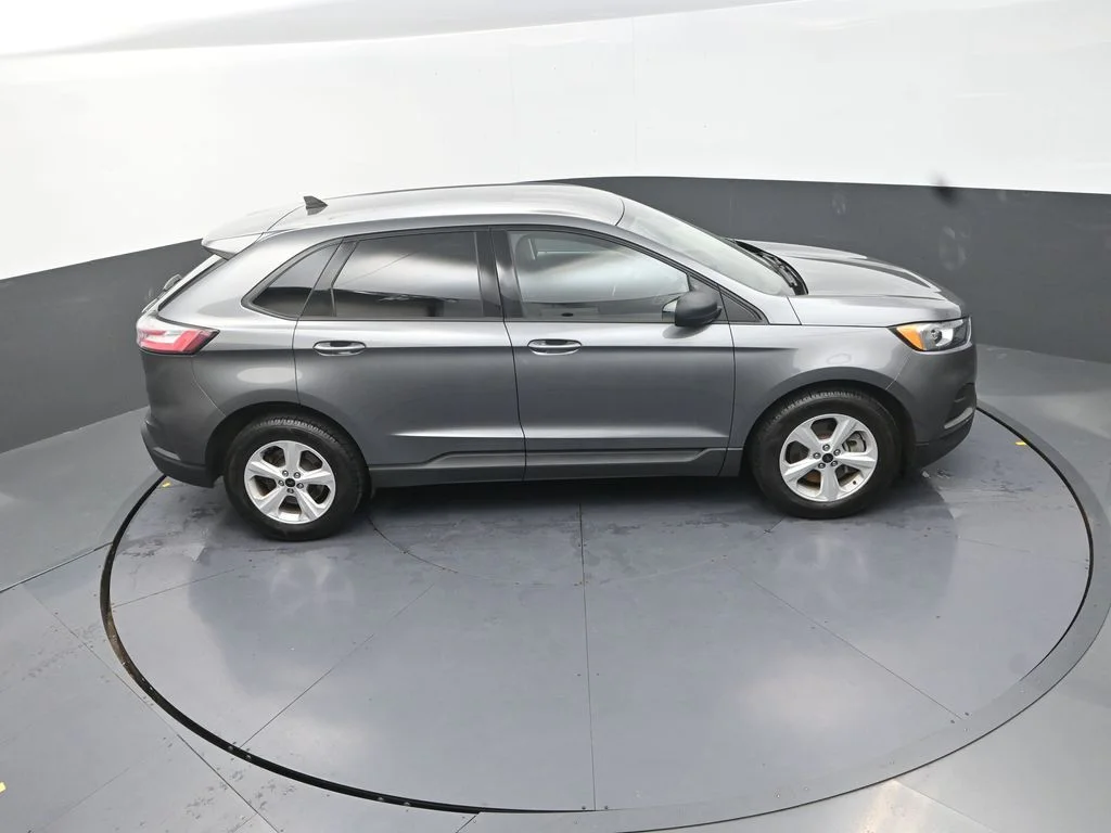 Used 2023 Gray Ford SE image 22