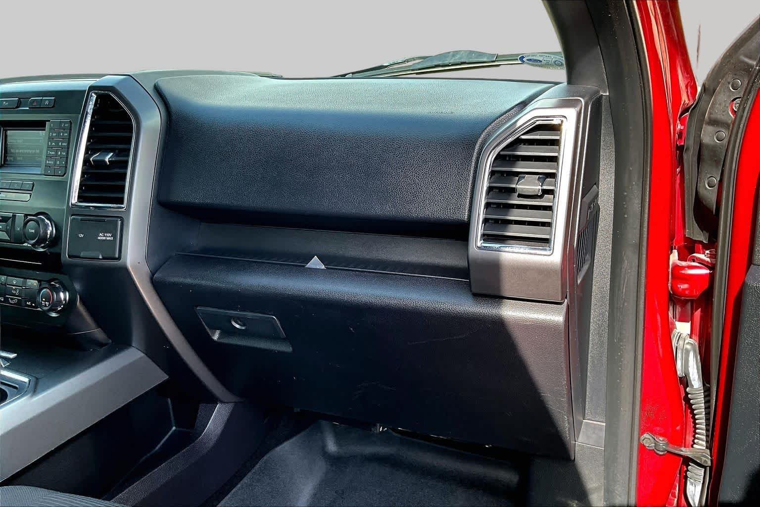 Used 2016 Ruby Red Metallic Tinted Clearcoat Ford XLT image 19
