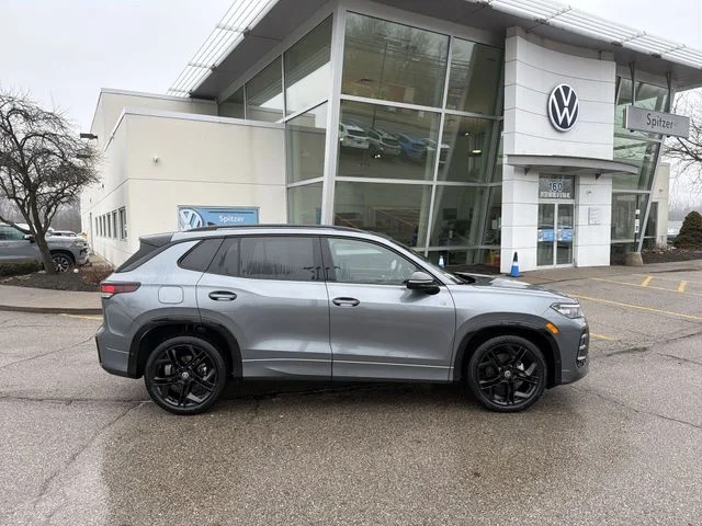 2026 Volkswagen Tiguan SE R-LINE BLACK - Photo 10