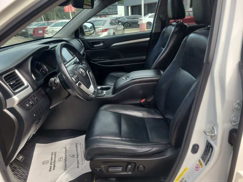 Certified Used 2017 White Toyota XLE image 14