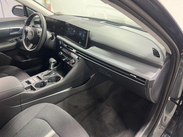 New 2026 Gray Hyundai SE image 23