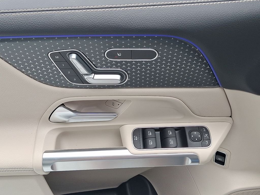 New 2026 Starling Blue Metallic Mercedes-Benz GLB 250 image 8