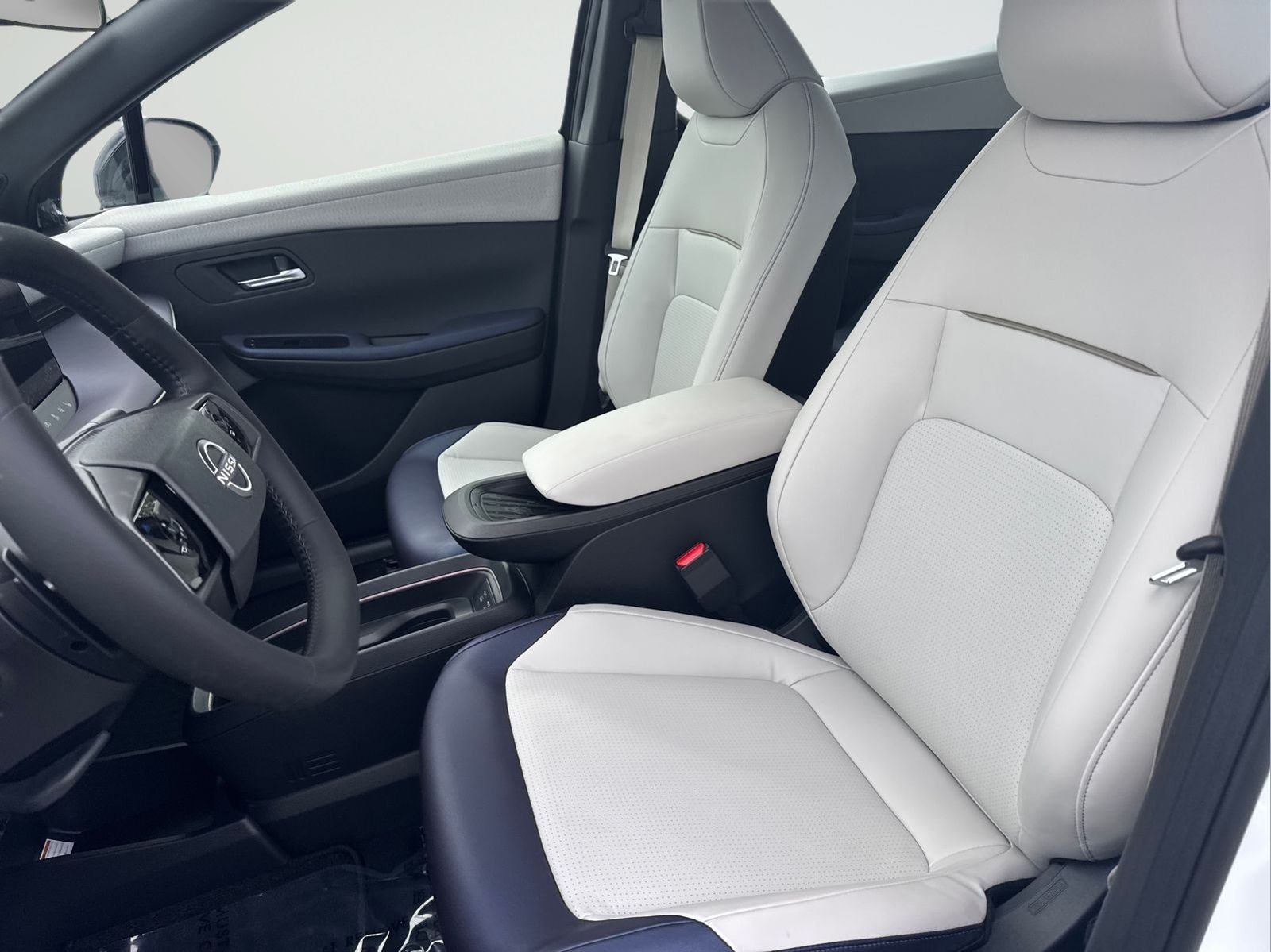New 2026 White Nissan SV+ image 25
