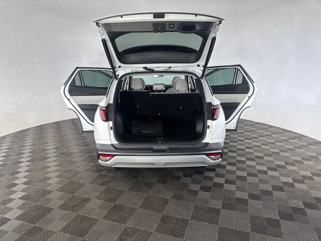 Certified Used 2025 White Hyundai SEL image 16
