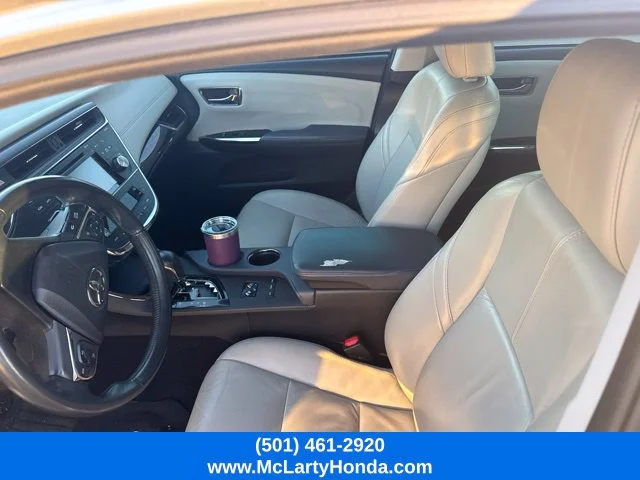 Used 2015 Celestial Silver Metallic Toyota XLE Touring image 5