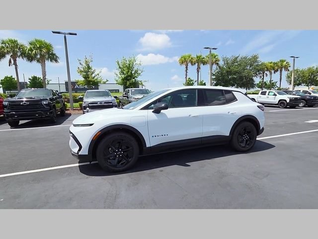 New 2026 Summit White Chevrolet LT image 26