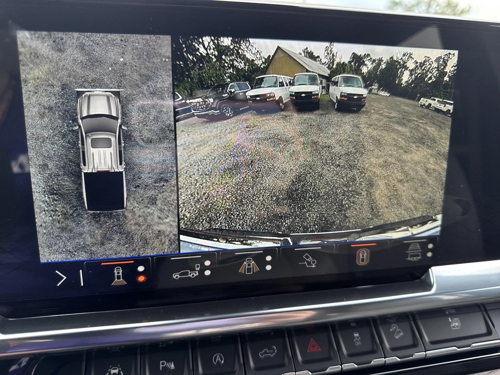 New 2026 Glacier White Tricoat GMC SLT image 26