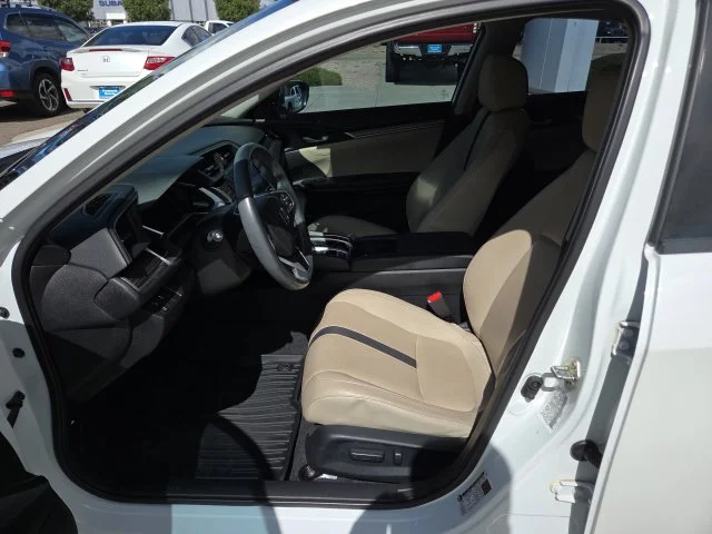 Used 2019  Honda EX-L image 16