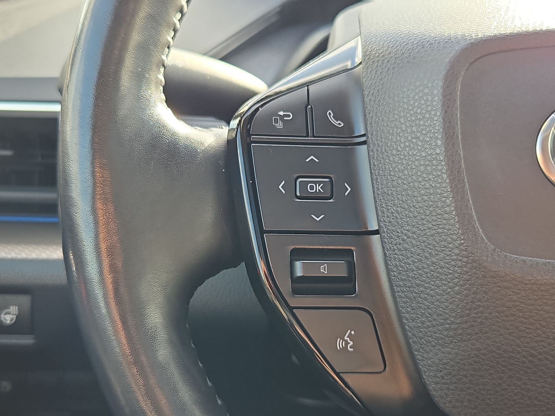Used 2024 Pearl Toyota XLE image 18