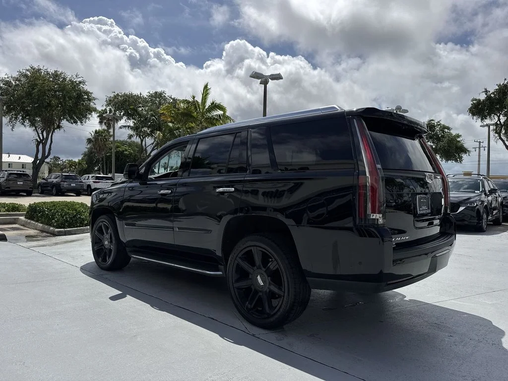 Used 2020 Black Raven Cadillac Luxury image 26