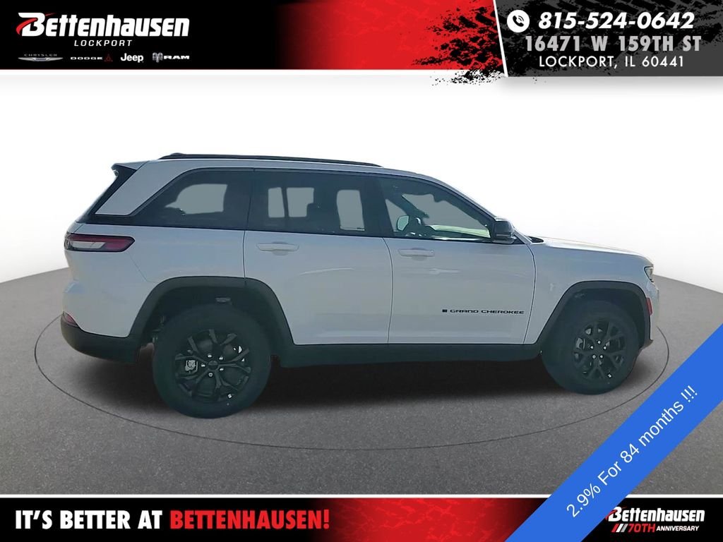 New 2026 White Jeep Altitude image 5