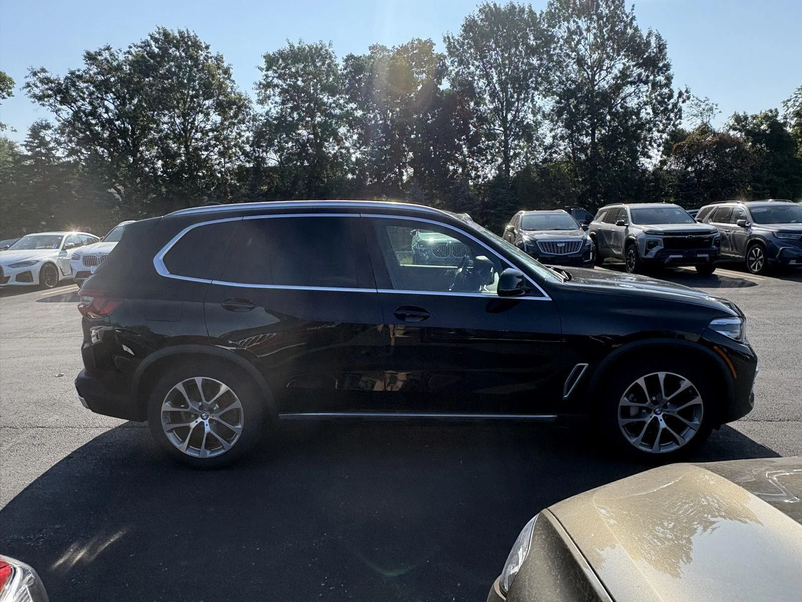 Used 2023 Jet Black BMW xDrive40i image 10