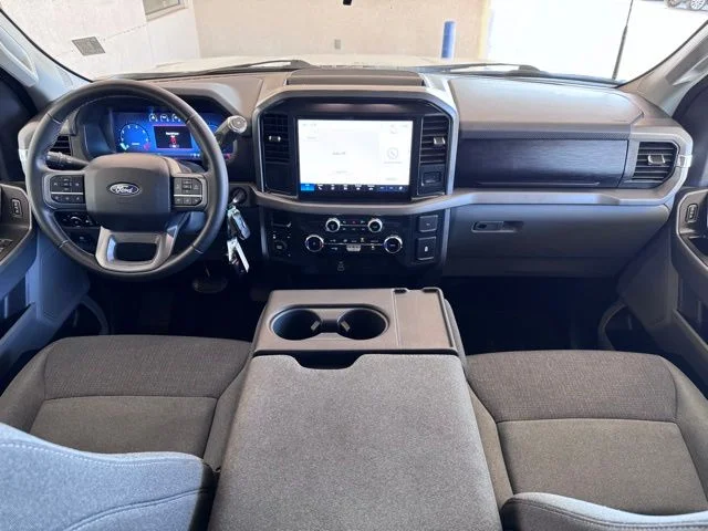 2025 Ford F-150 XLT - Photo 13