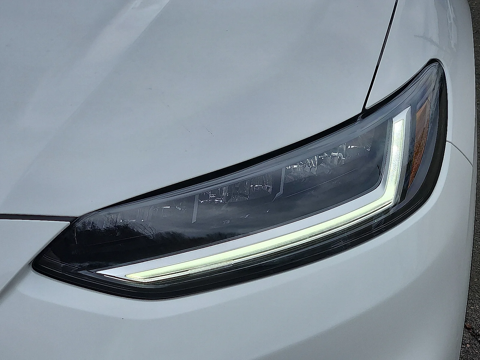 New 2027 Platinum White Pearl Honda EX- AWD image 6