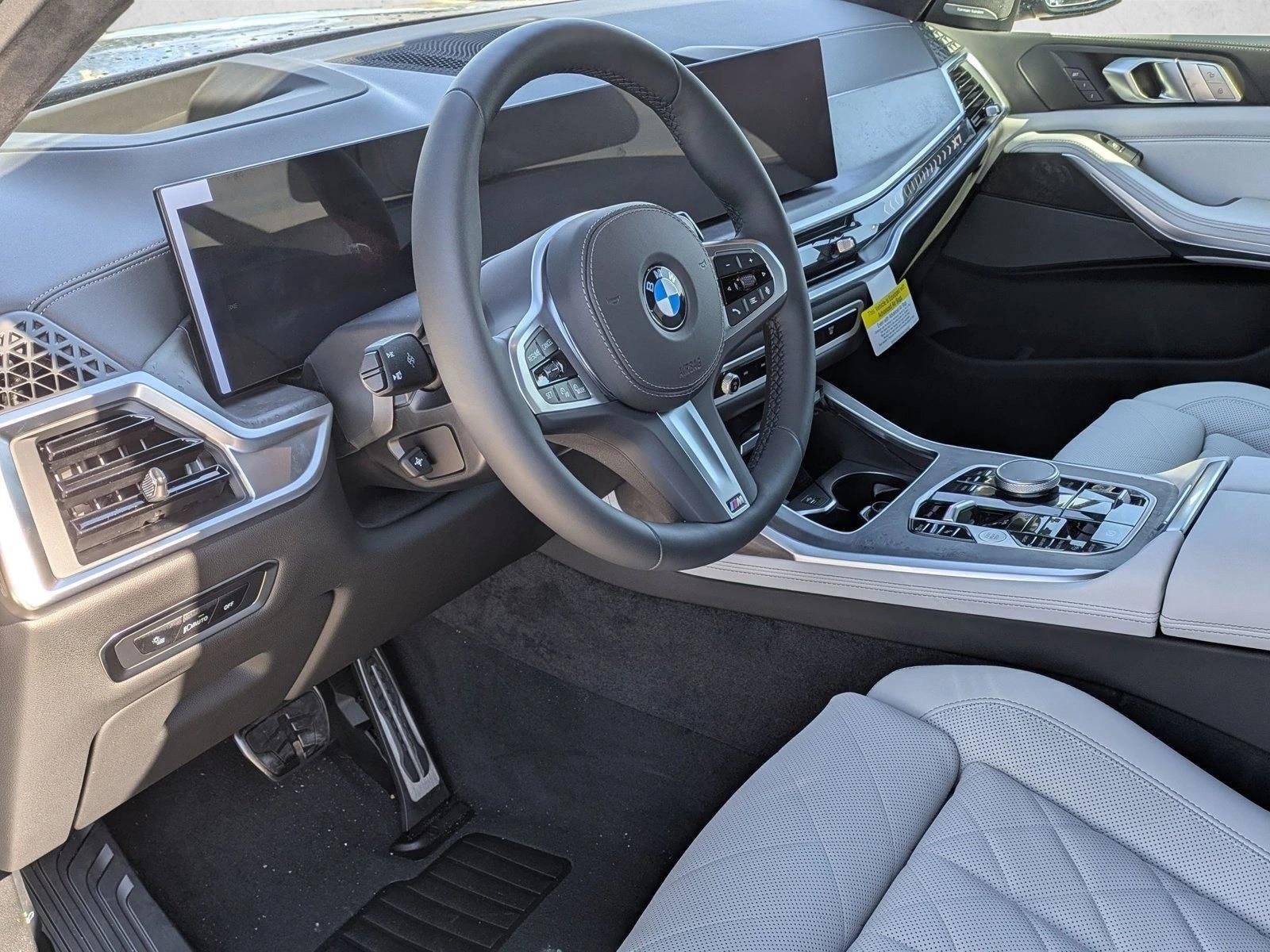 Used 2026 Macadamia Metallic BMW xDrive40i image 3