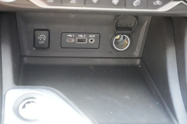 Used 2024 Gray Nissan SR image 34