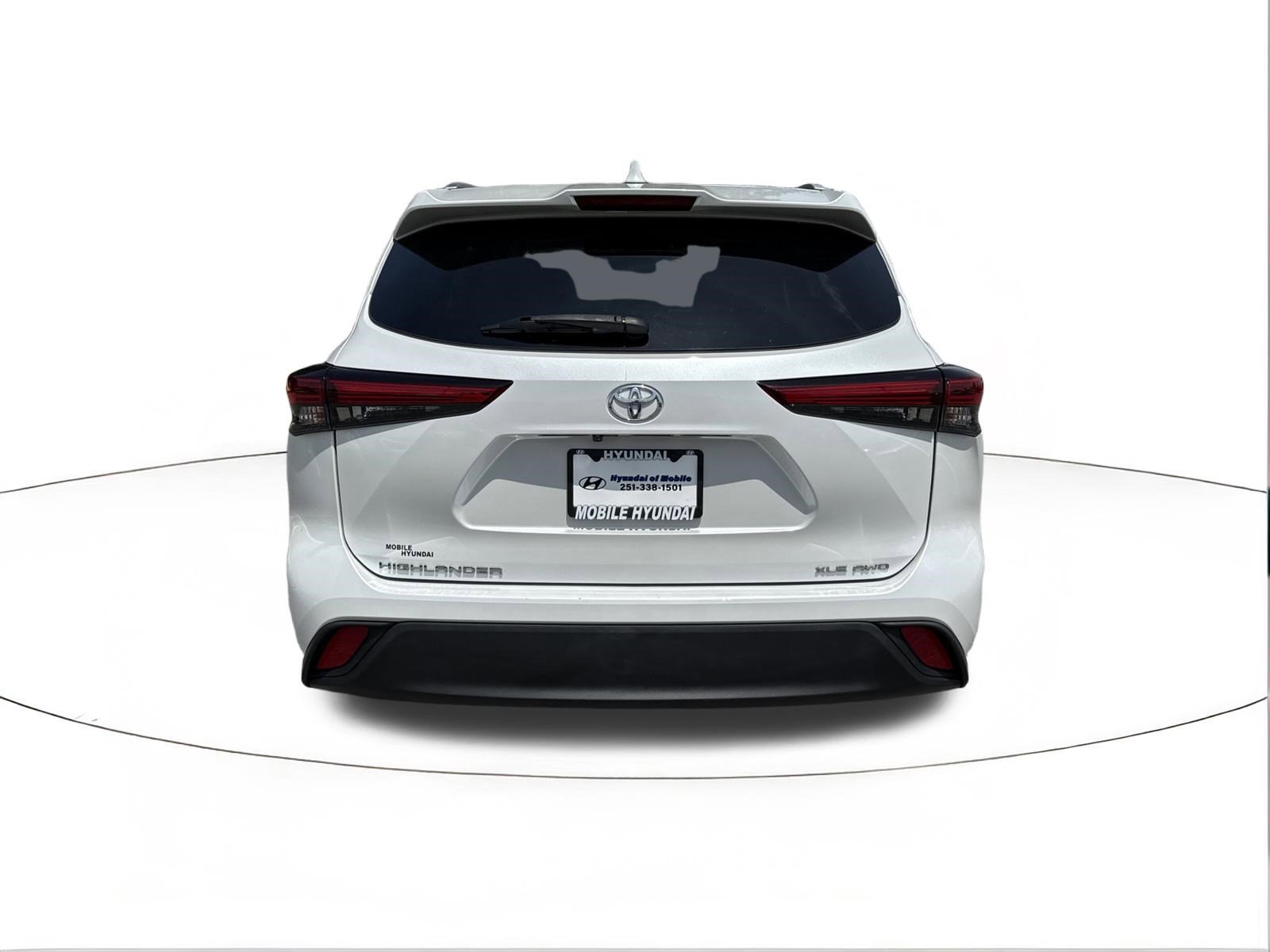 2023 Toyota Highlander XLE - Photo 4