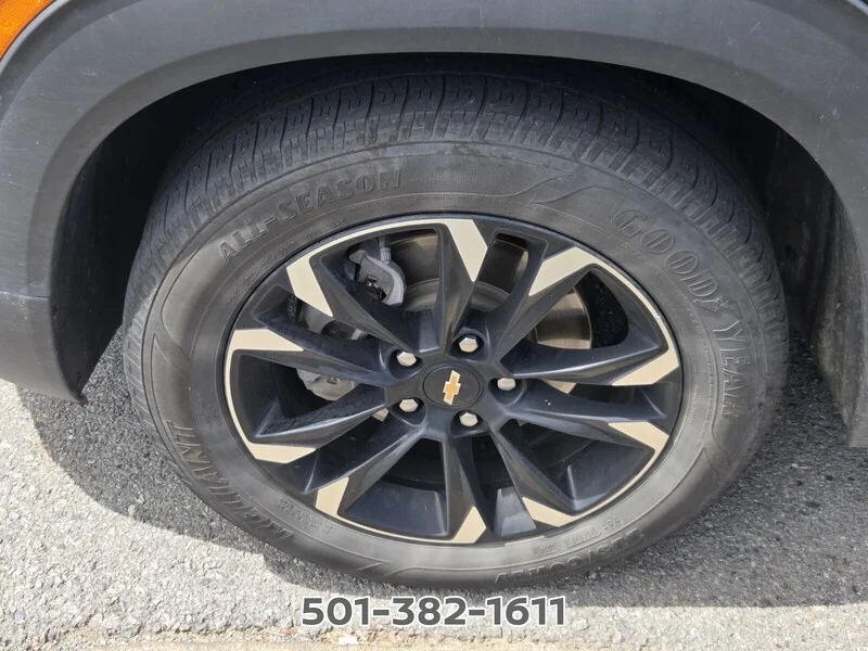 Used 2022 Black Metallic CHEVROLET LT image 8