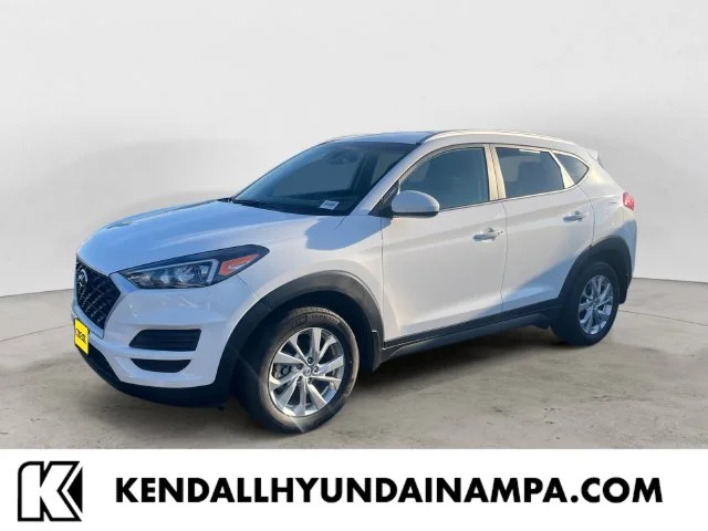 Used 2020 White Hyundai Value image 1