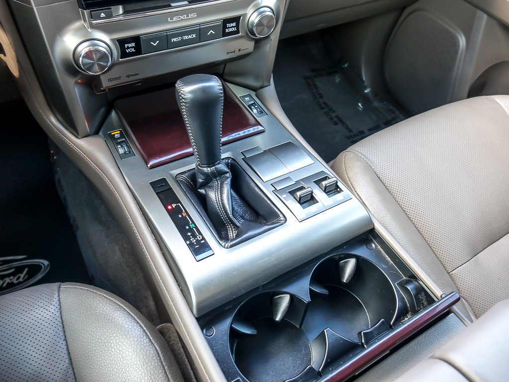 Used 2018 Red Lexus 460 image 17