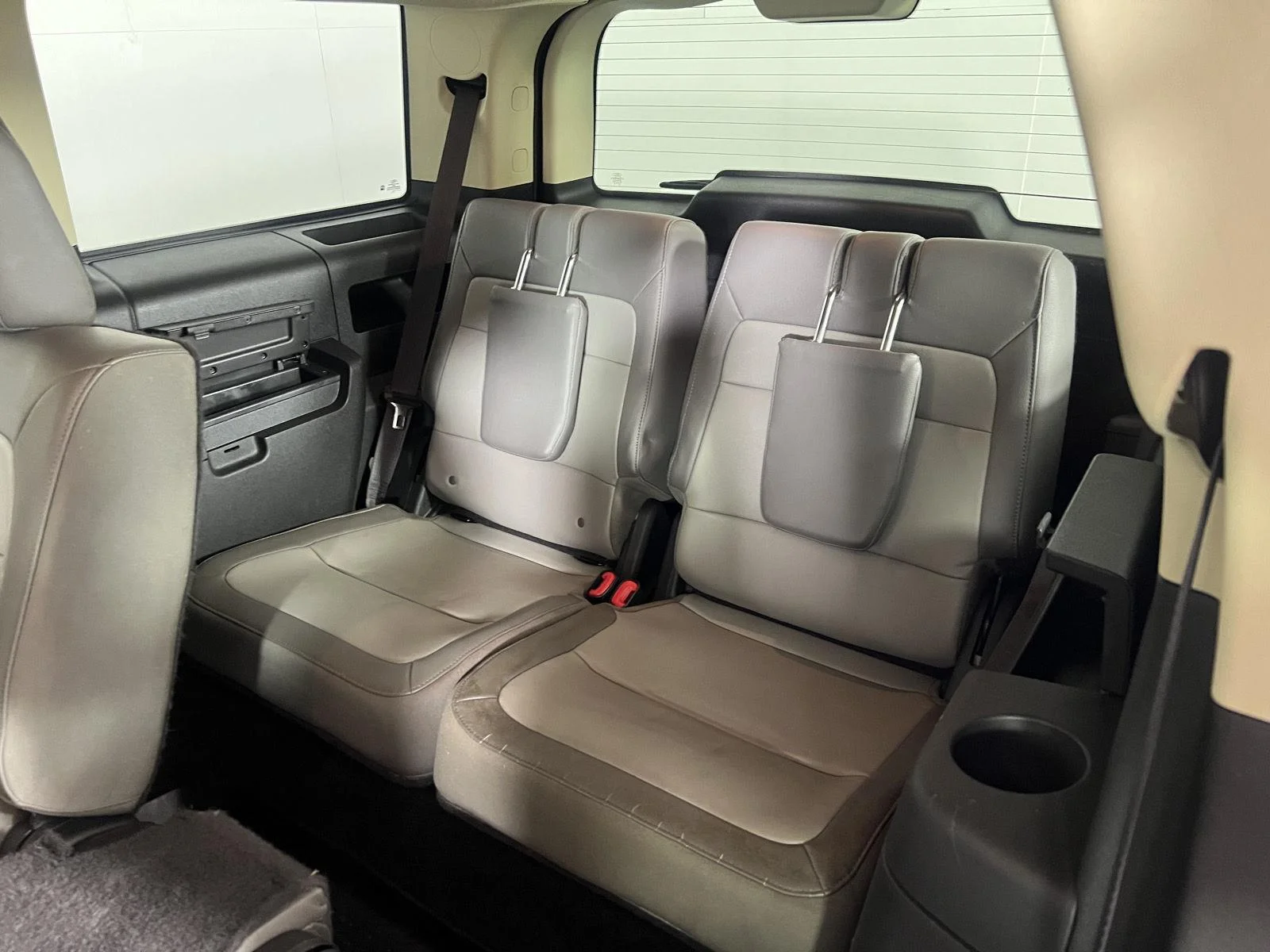 Used 2019 Blue Ford SEL image 25