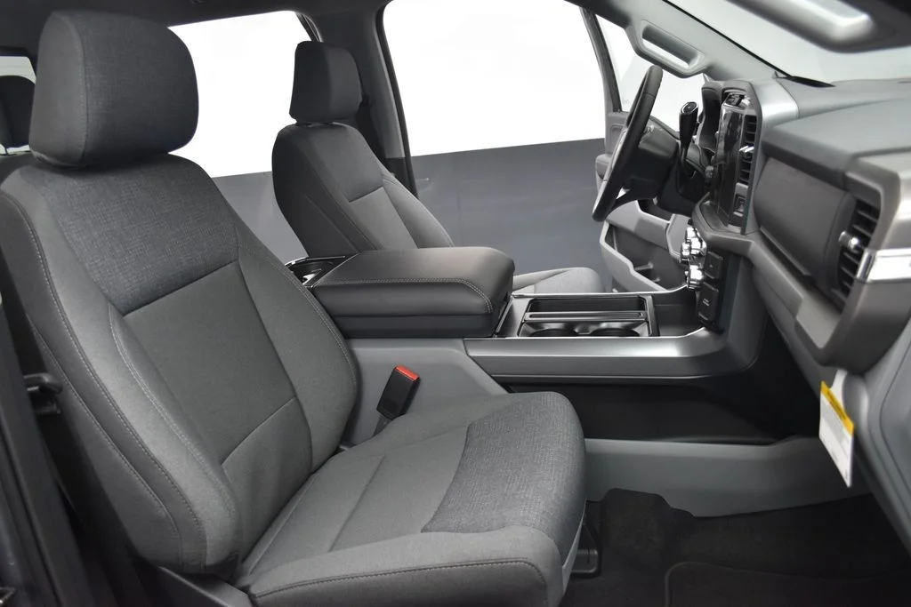 New 2026 Gray Ford XLT image 27