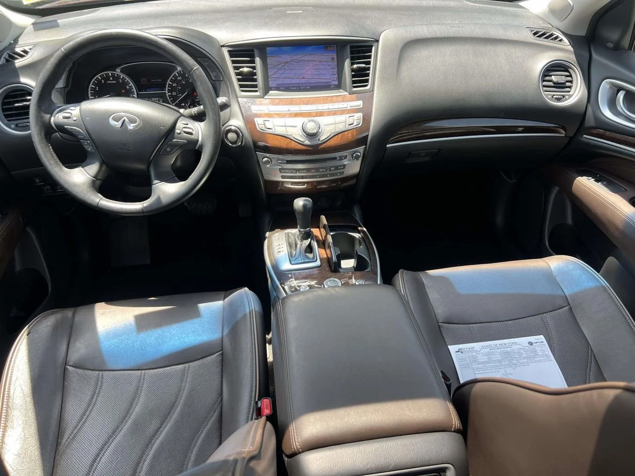 Used 2014 Midnight Garnet INFINITI Base image 20