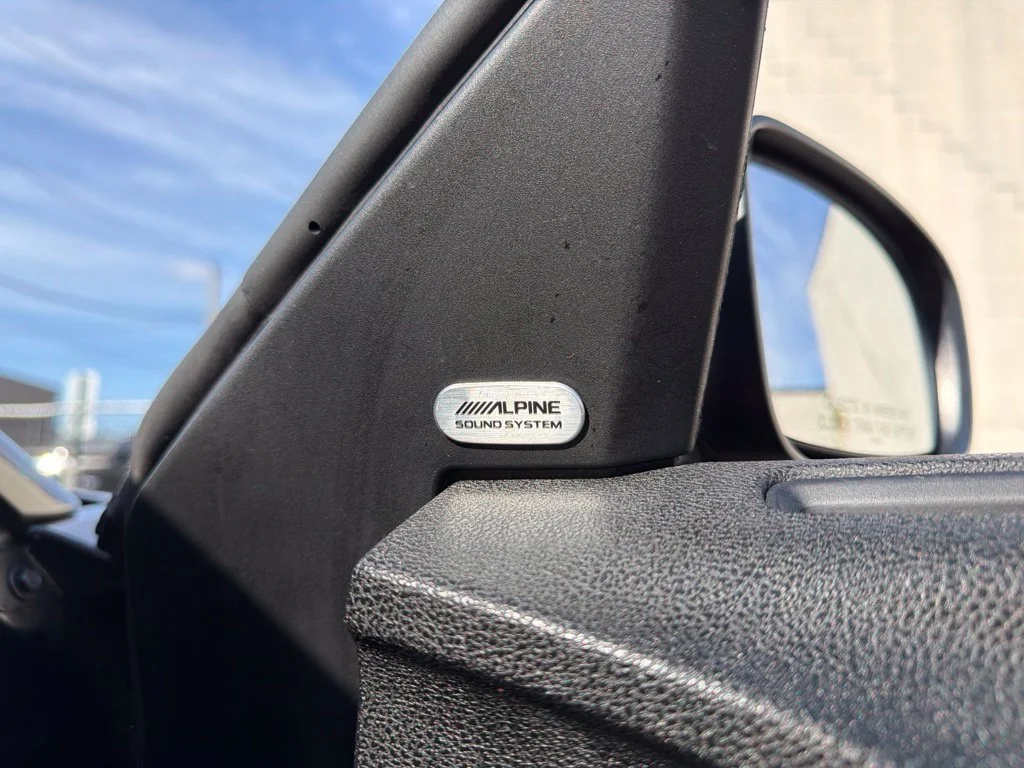 Used 2023 Gray Dodge SXT image 16