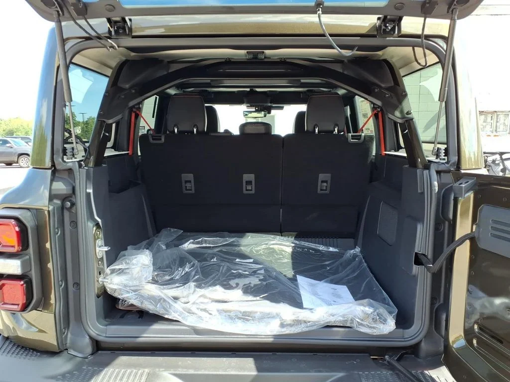 New 2026 Shelter Green Metallic Ford Raptor image 12