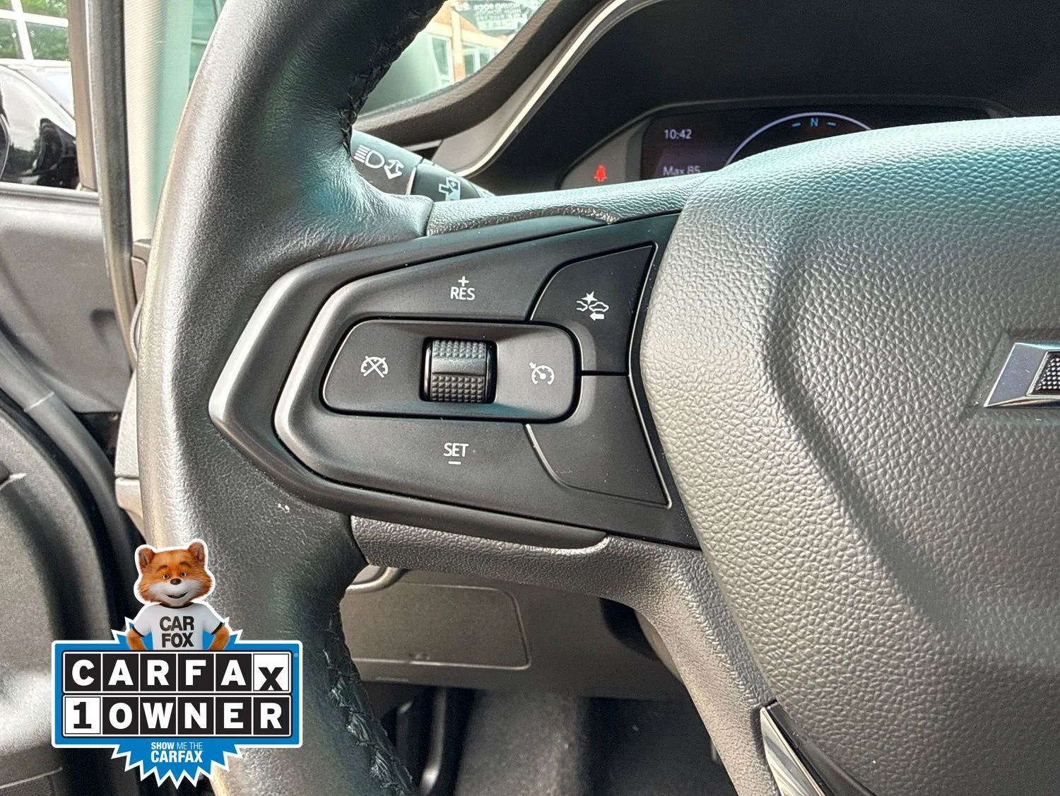Used 2023 Black Chevrolet 2LT image 12