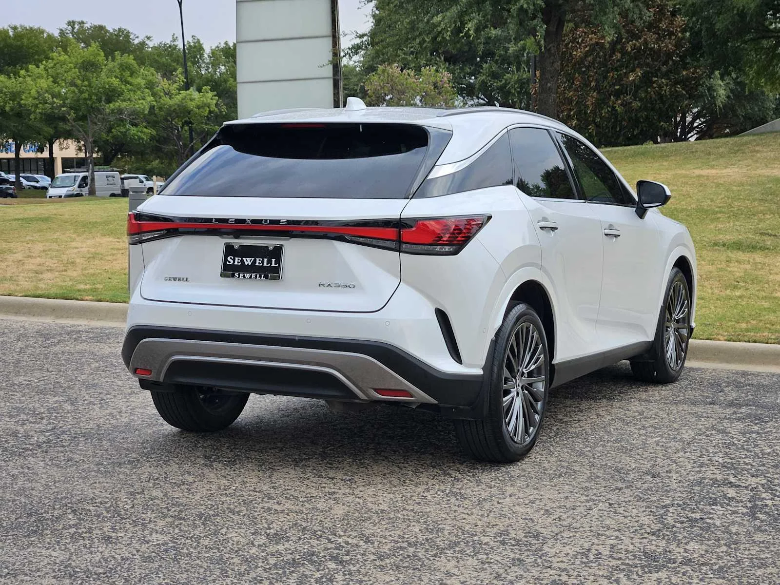 Certified Used 2023 EMINENT WHITE PEARL Lexus Luxury image 4