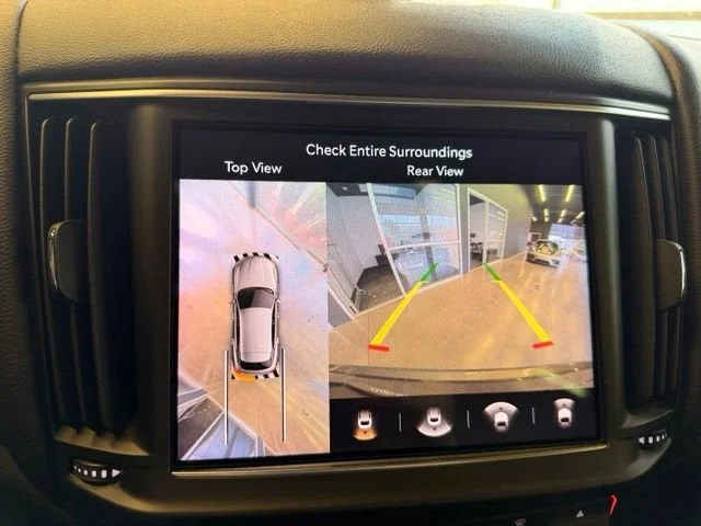 Used 2021 Gray Maserati Base image 23