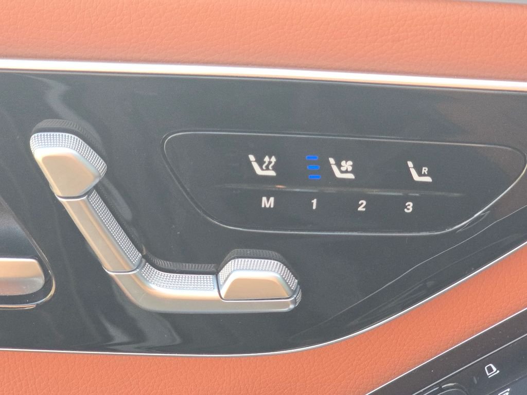 Used 2022 Black Mercedes-Benz S 500 image 6