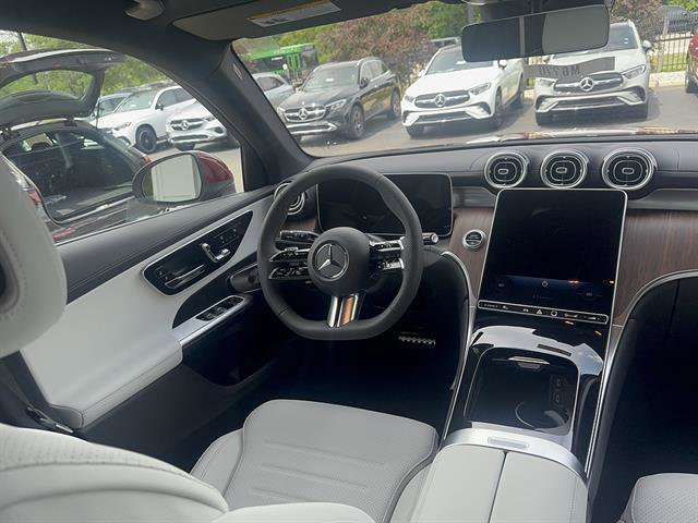 New 2026 MANUFAKTUR Patagonia Red Metallic Mercedes-Benz AWD GLC 300 4MATIC® 4dr SUV image 27
